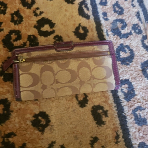 Coach Bag - Picture 4 of 6